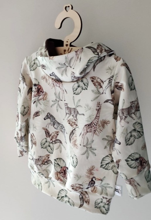 bluza w zwierzątka dla dziecka