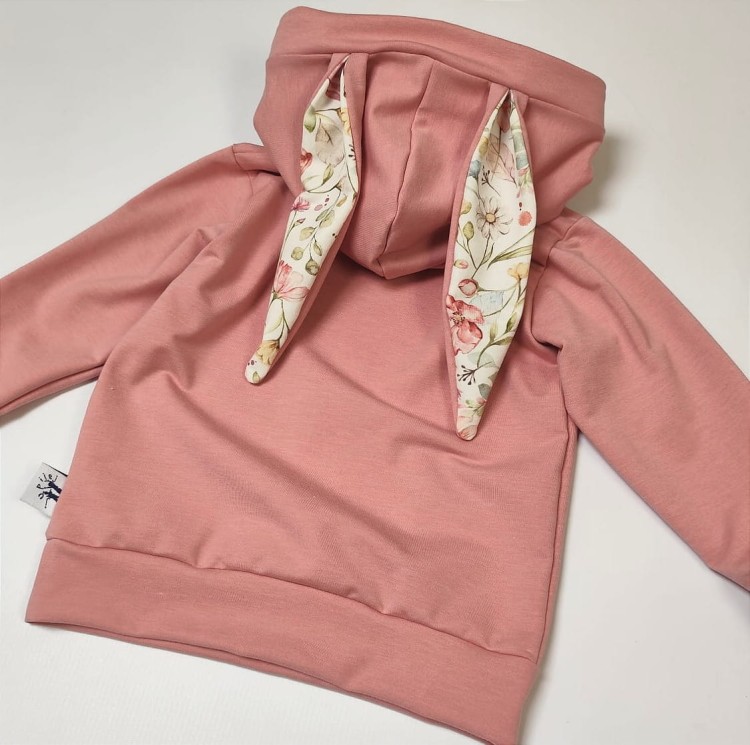 stylowa bluza z kapturem z uszami króliczka