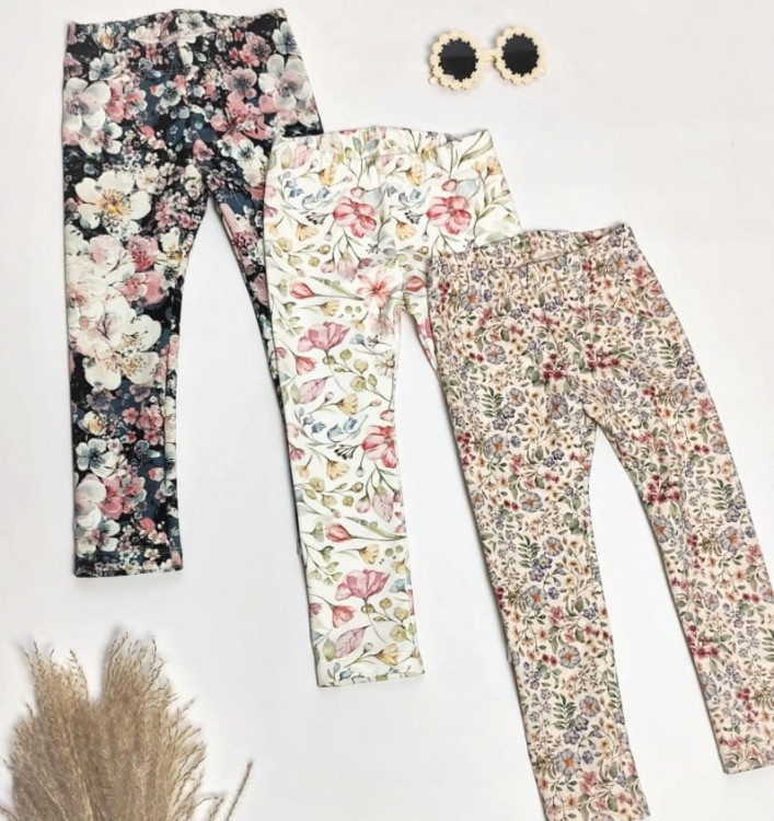 legginsy w kwiaty dla dziewczynki