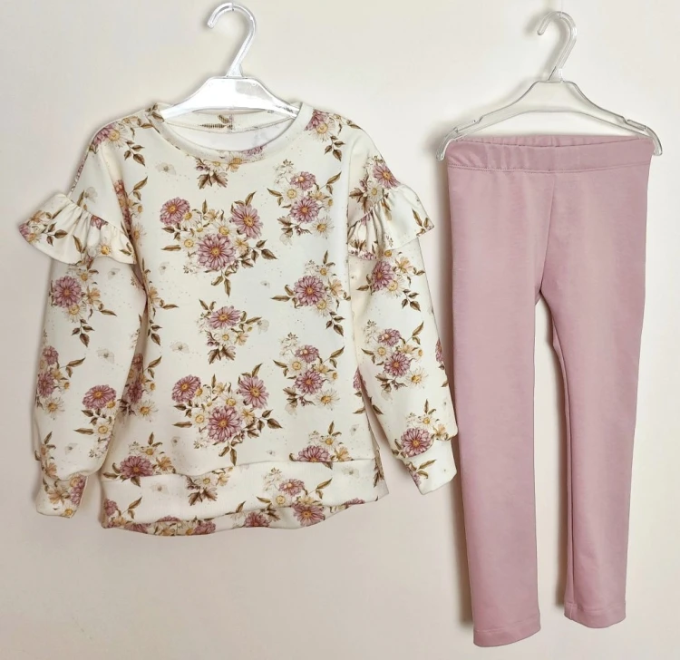 Komplet dla dziewczynki: bluza i legginsy gotowe do wysyłki.